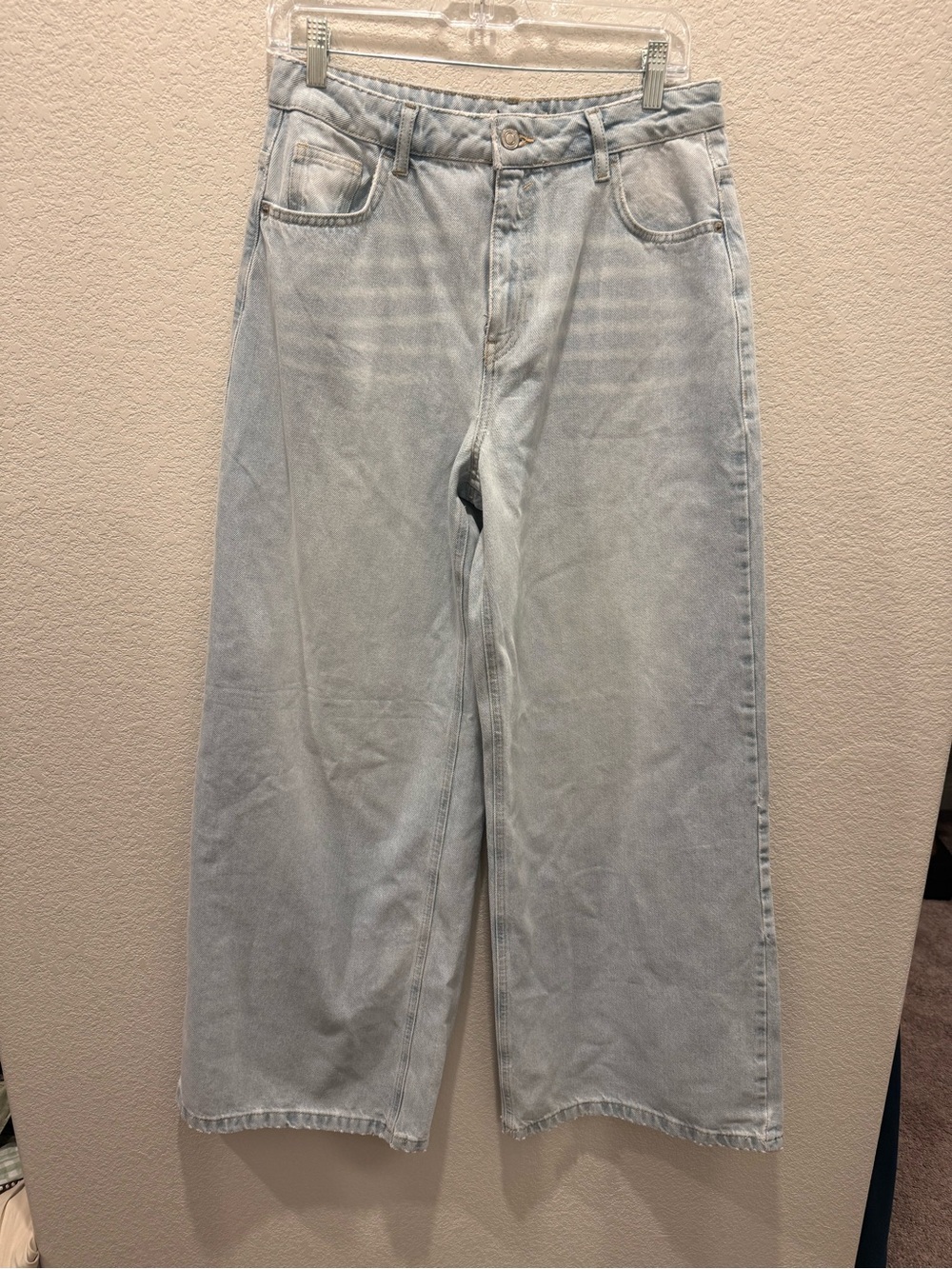 LC WAIKIKI Wide Leg High-Rise Light Blue Jeans for Women - Picture 2 of 6